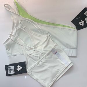 NWT fourlaps bundle of 2 med bras